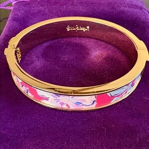 Lilly Pulitzer Photodome Bangle in pinkisle.like new